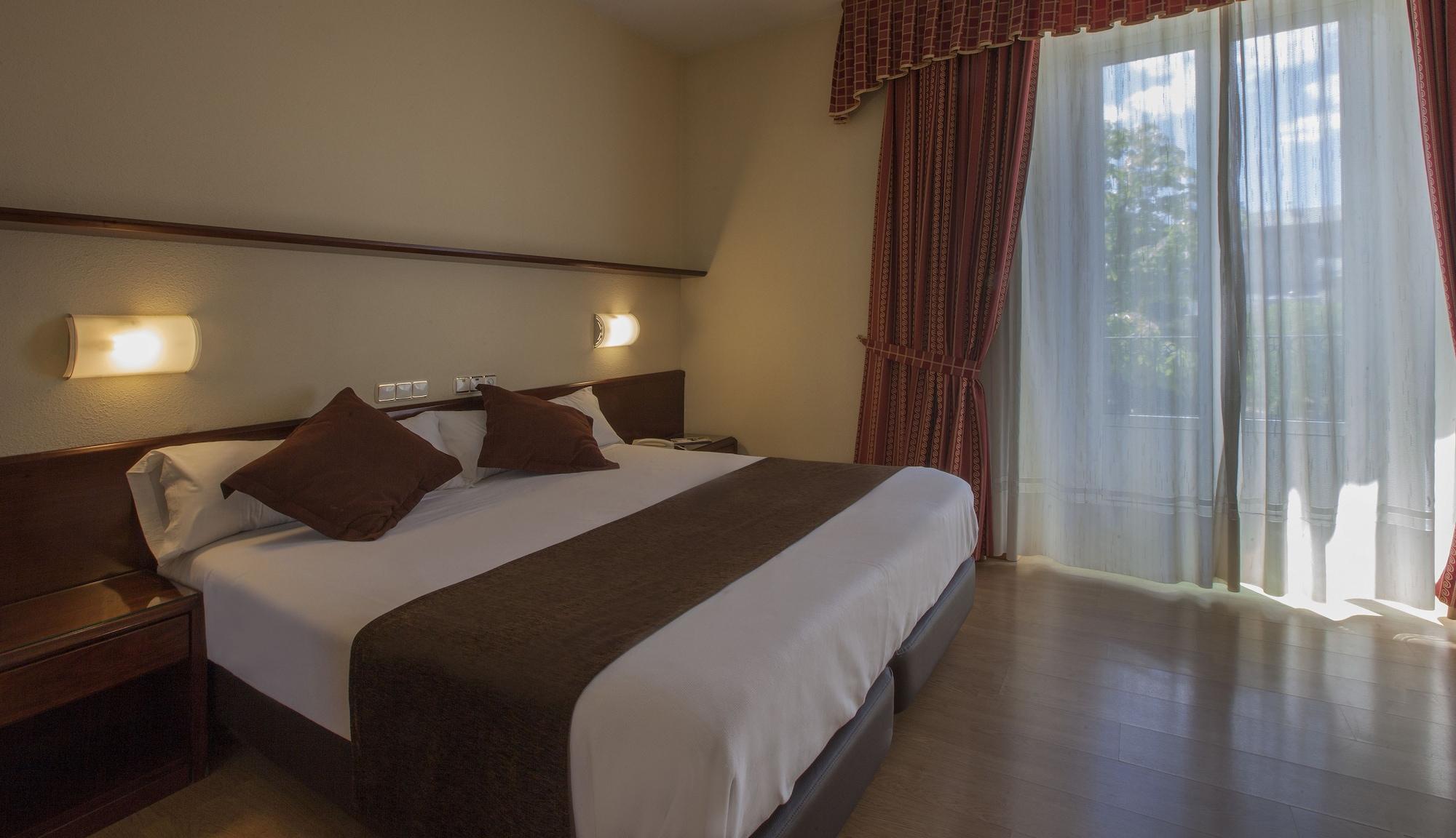 Hotel Florida San Lorenzo de El Escorial Luaran gambar